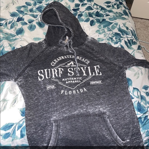 Shirts/ jackets - Picture 12 of 16